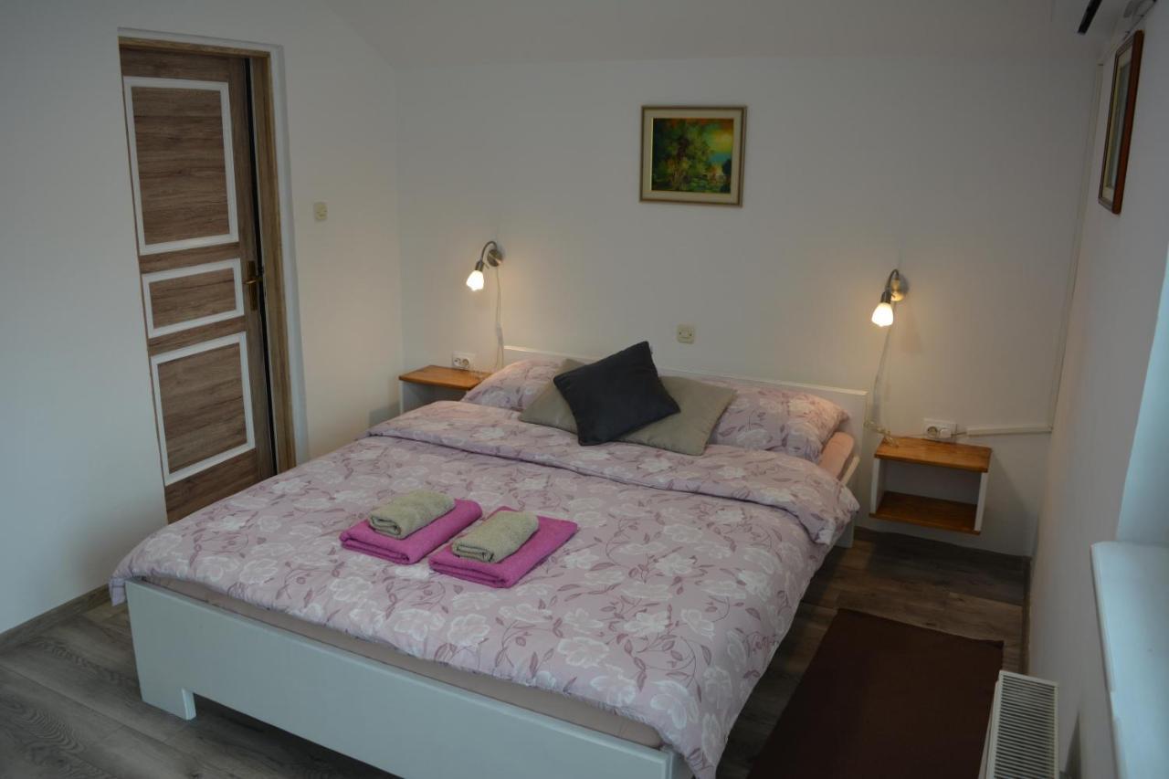 Rooms Lucijana Йезерце Екстериор снимка