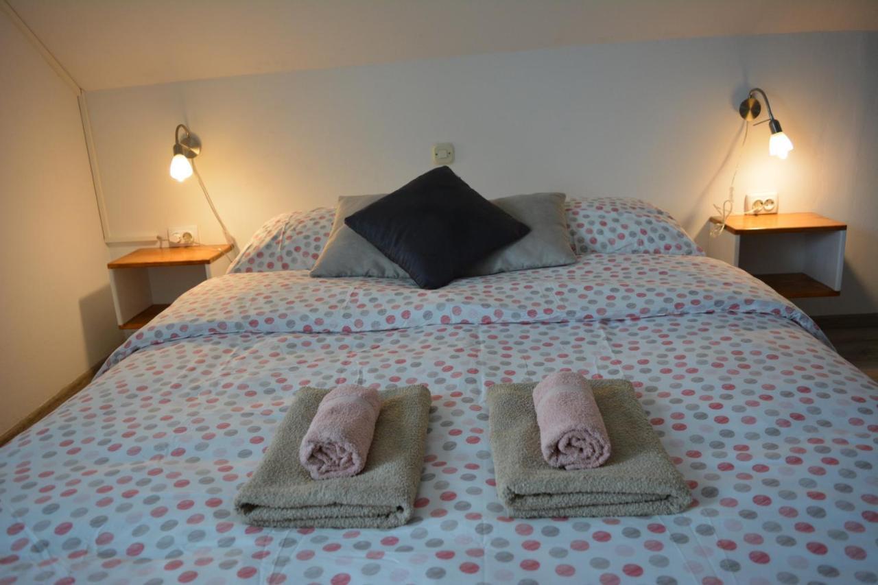 Rooms Lucijana Йезерце Екстериор снимка
