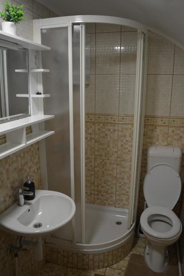 Rooms Lucijana Йезерце Екстериор снимка